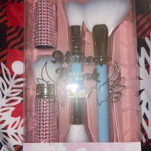 PS… Makeup Brush Set